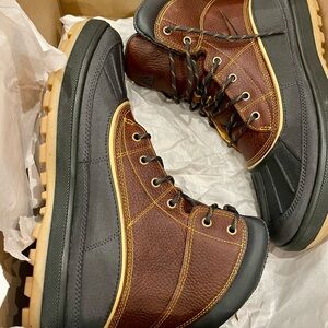 Nike Men's Outdoor Boots - size 10 NIB